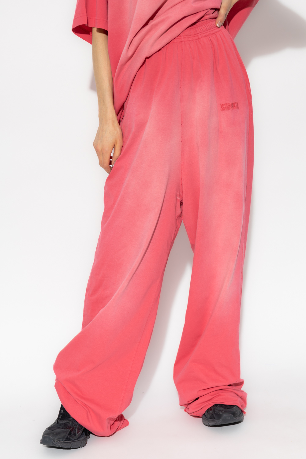 Pink silk sweatpants sale